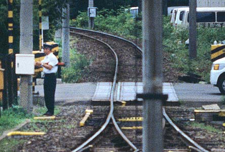 弘南鉄道大鰐線千年駅前踏切01