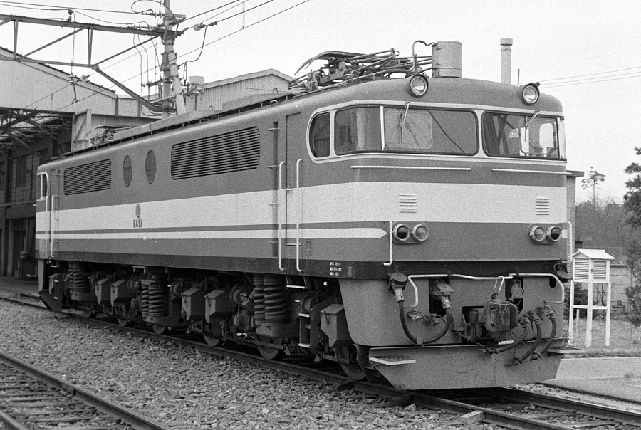 西武鉄道E851形