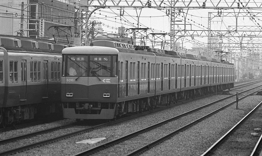 京阪電鉄6000系6061