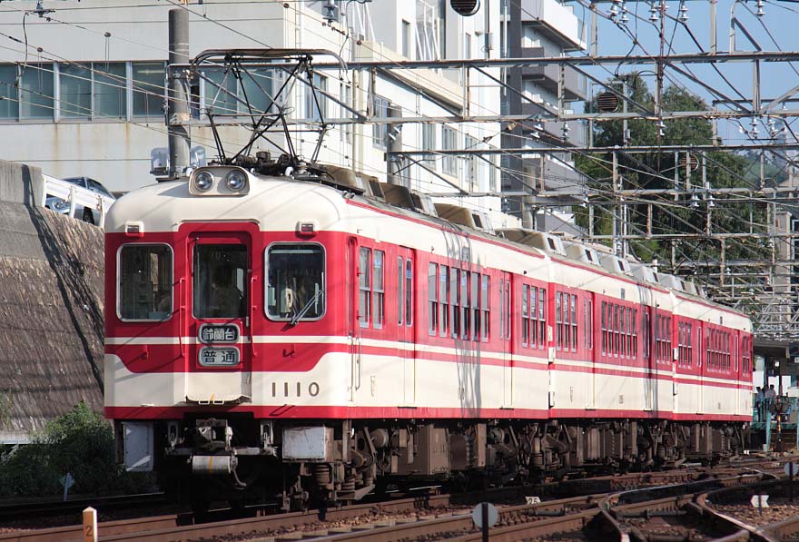 神戸電鉄デ1110号