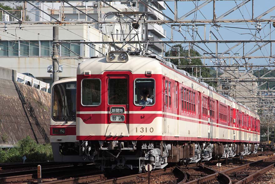 神戸電鉄デ1310号