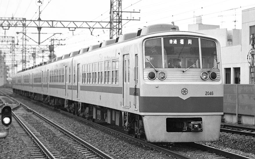 西鉄2000系2046F