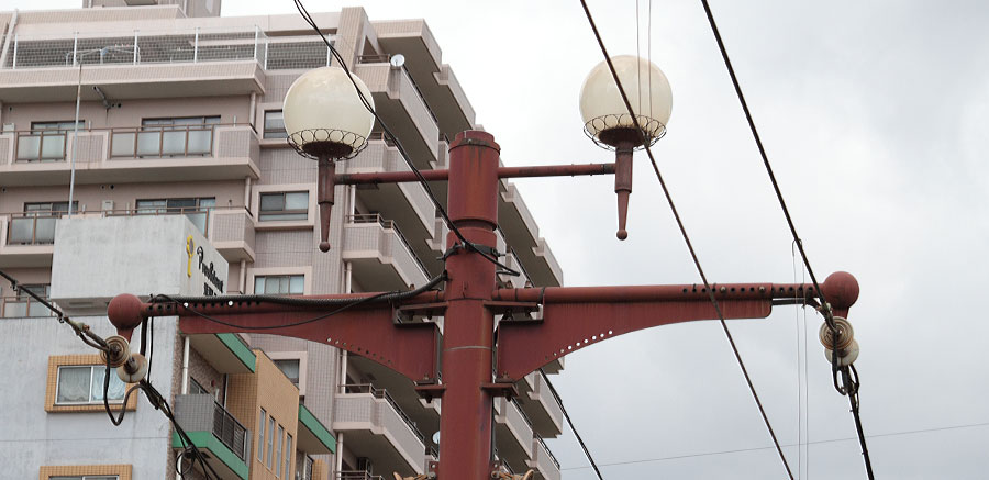 鹿児島市交通局センターポール架線給電