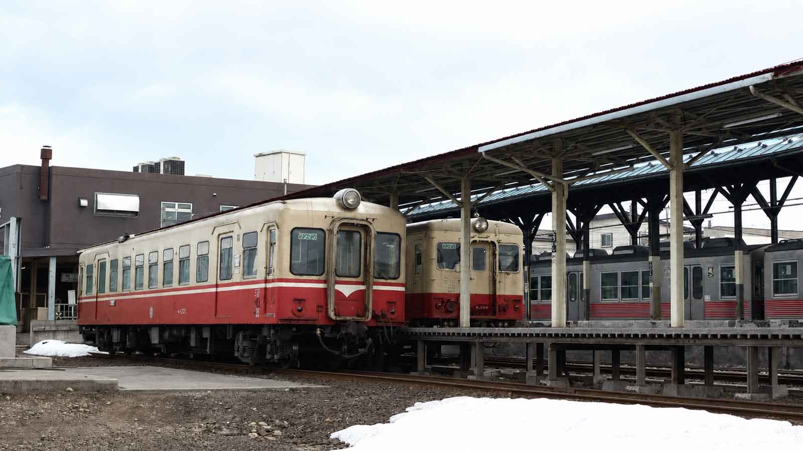 カラー化挑戦-弘南鉄道黒石線キハ2100