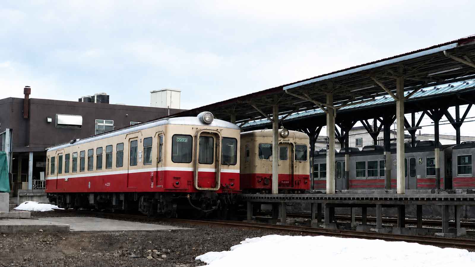 カラー化挑戦-弘南鉄道黒石線キハ2100