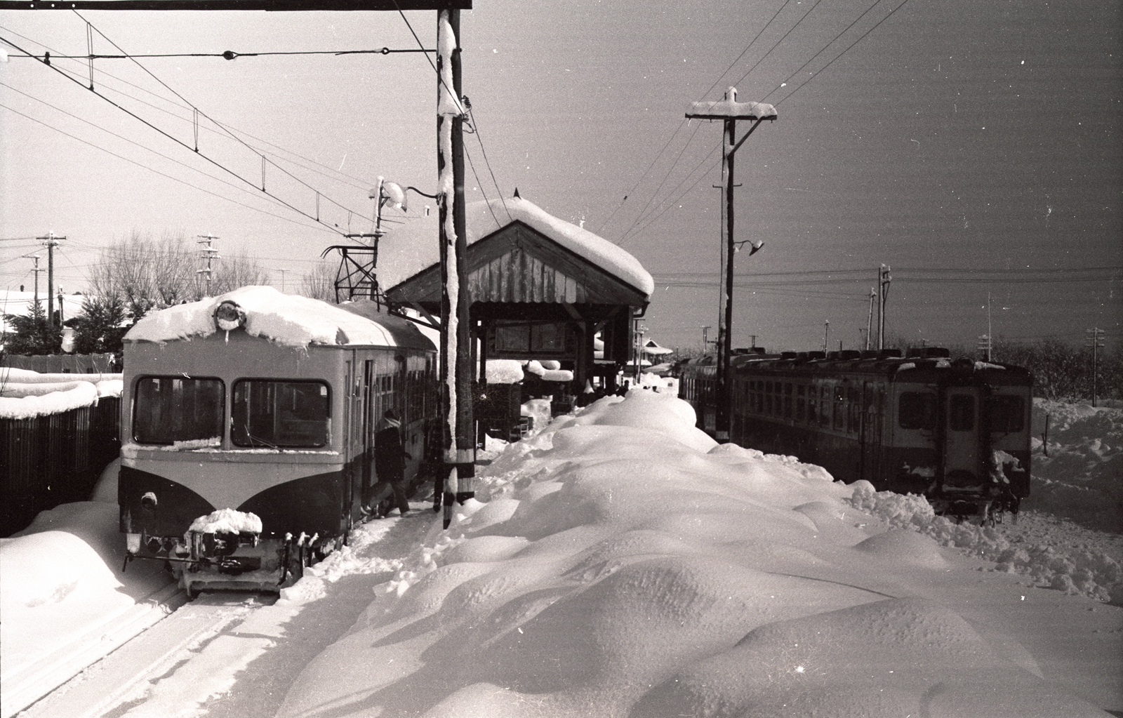 山形交通三山線羽前高松駅