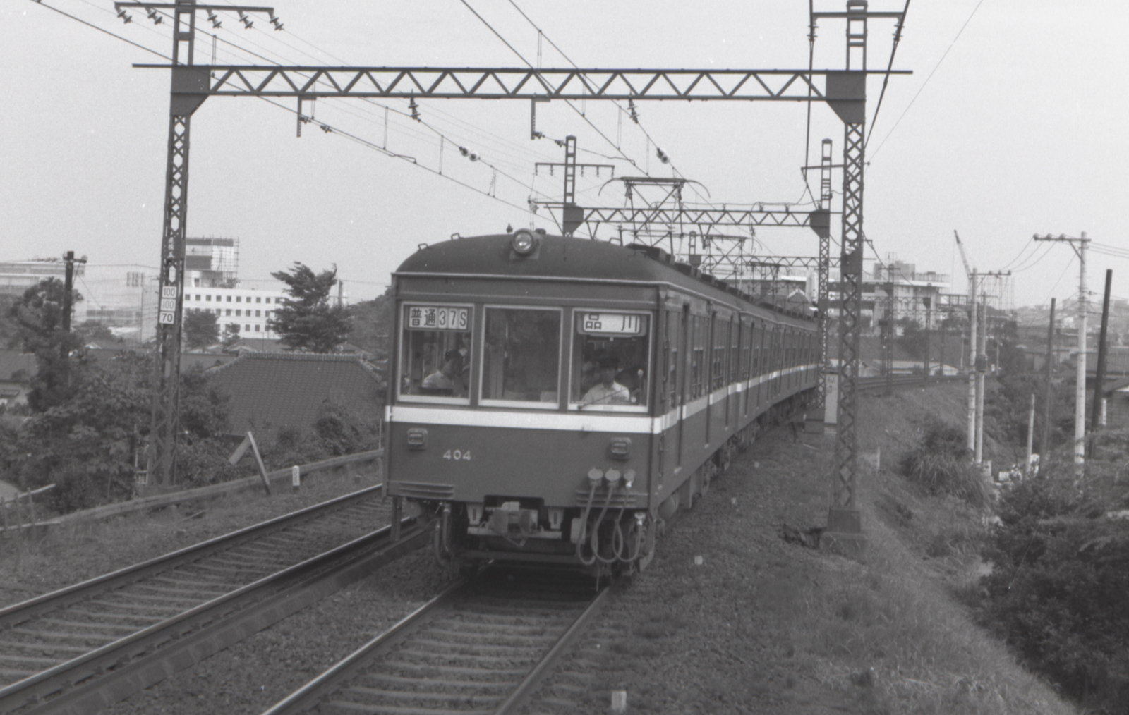 京急400形404
