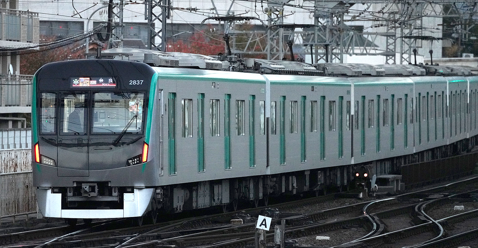 京都市交通局20系2837