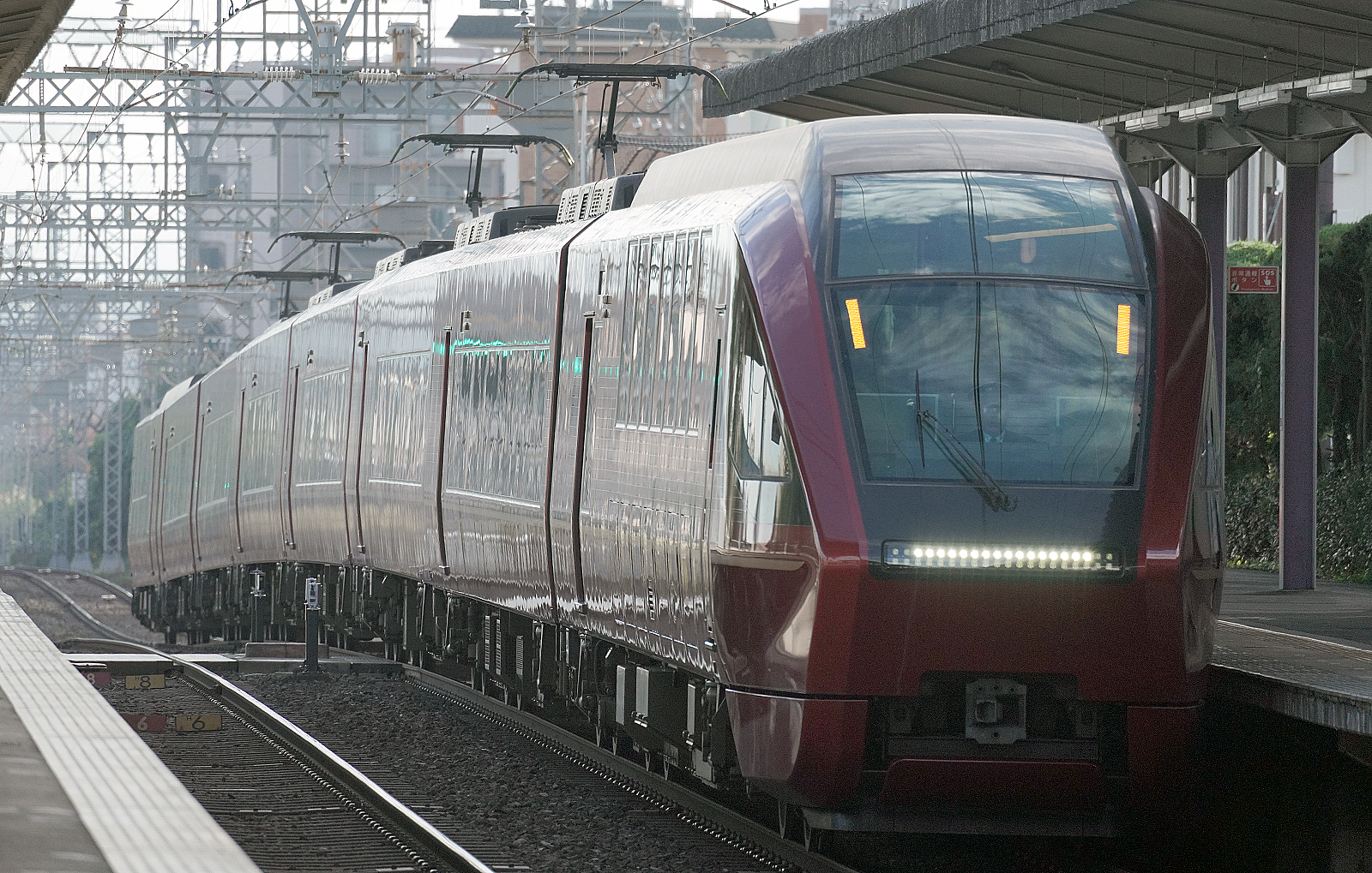 近鉄ひのとり8両固定編成