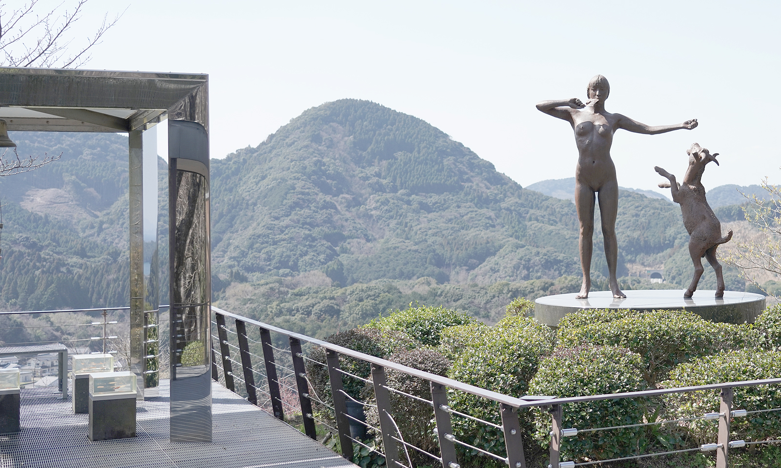 つなぎ美術館モノレール