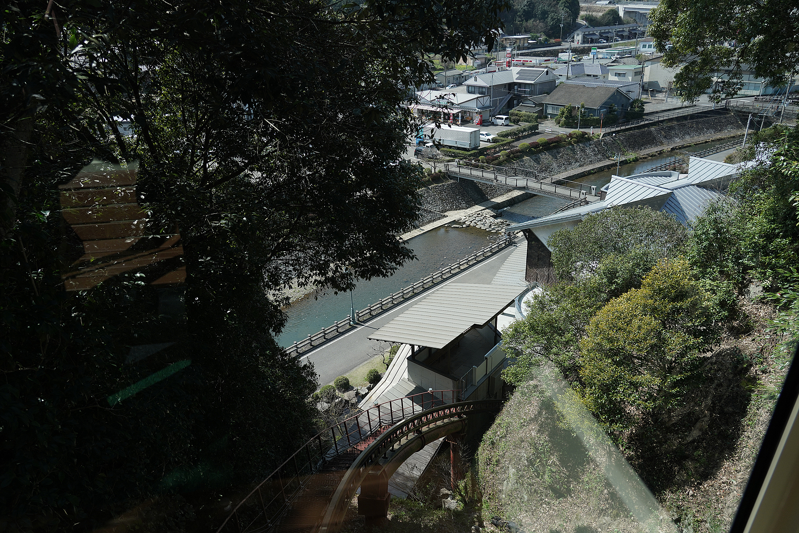 つなぎ温泉モノレール