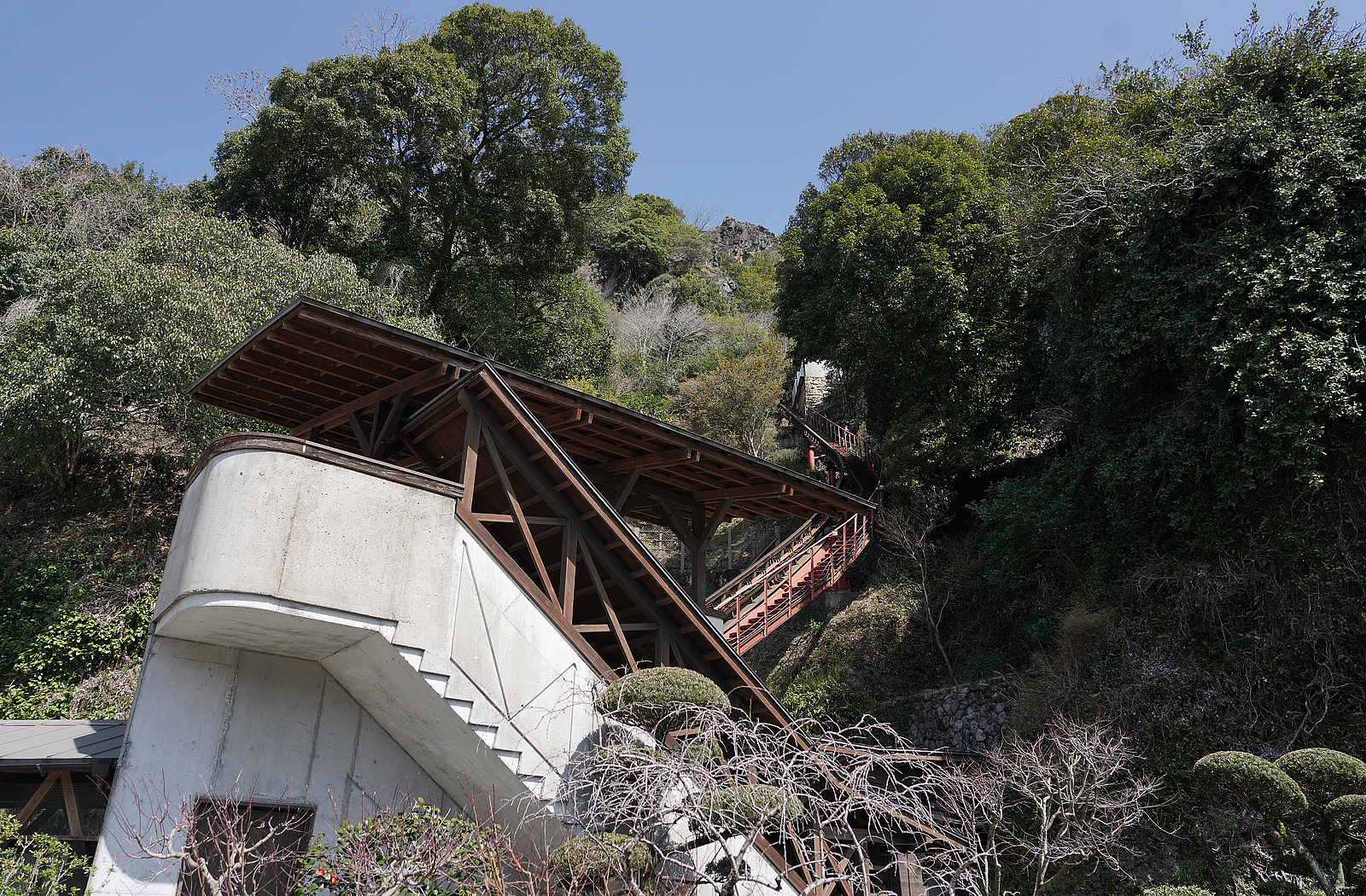 つなぎ温泉モノレール